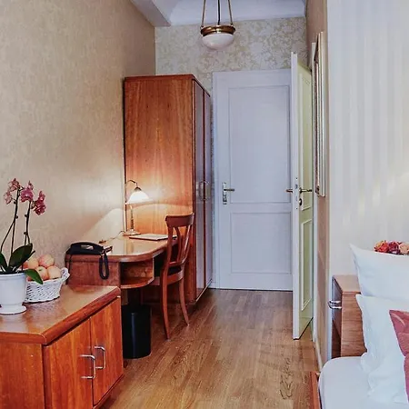 Hotel Garni Hotel Drei Lilien Wiesbaden