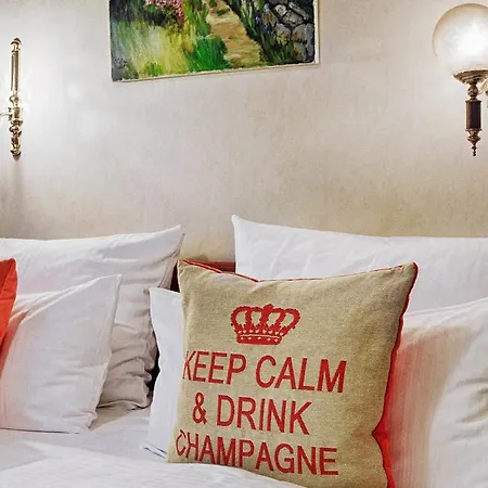 Garni Hotel Drei Lilien Hotel