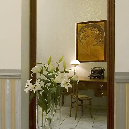 Garni Hotel Drei Lilien Hotel